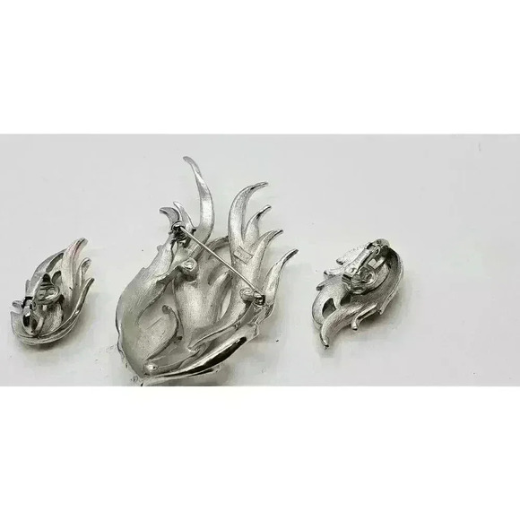 Vintage Crown Trifari Leaf Brooch Earrings Orig Set Silver Rare